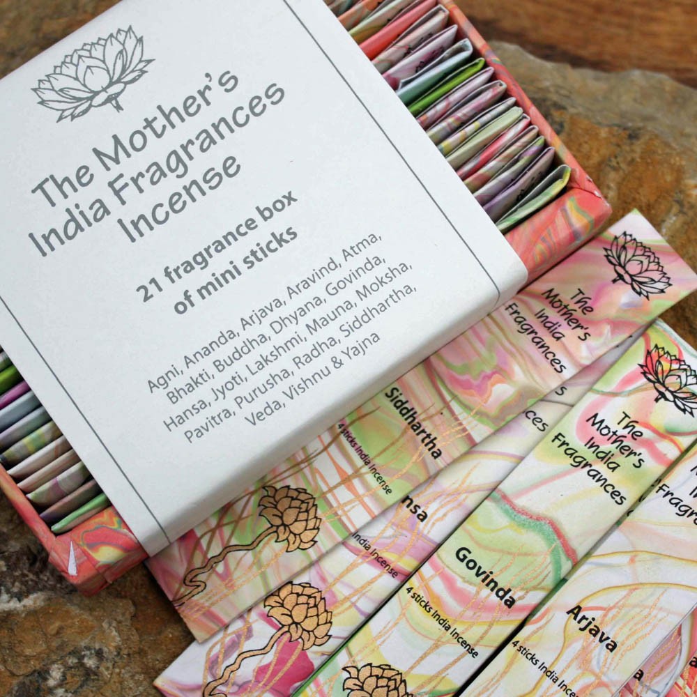 link to giftbox with 21 fragrances image of giftbox with 21 fragrances