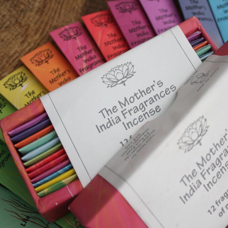 /gift-box-with-12-india-fragrances/p39070 Gift set with all 12 fragrances