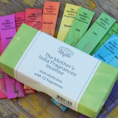 Gift box with 12 India Fragrances